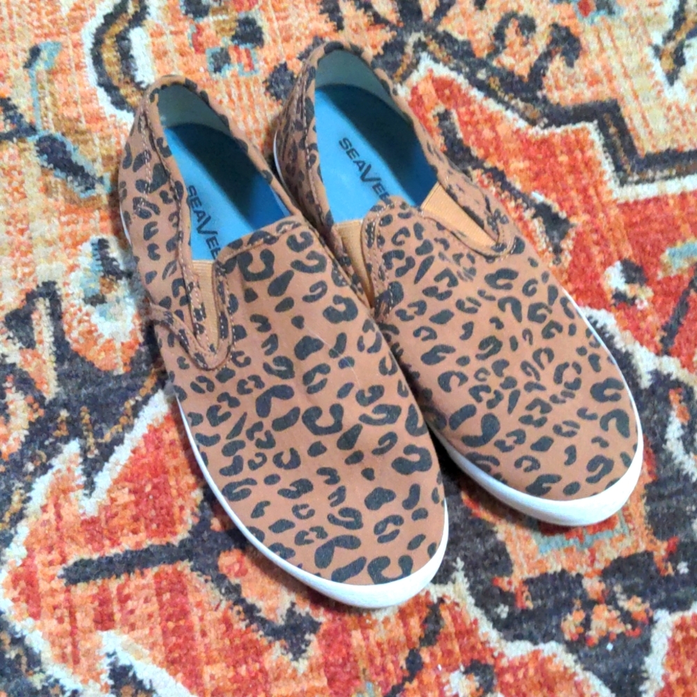 Seavees Skate Shoe size 9